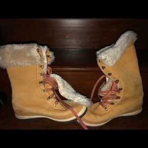 Women Timberland tall boots.